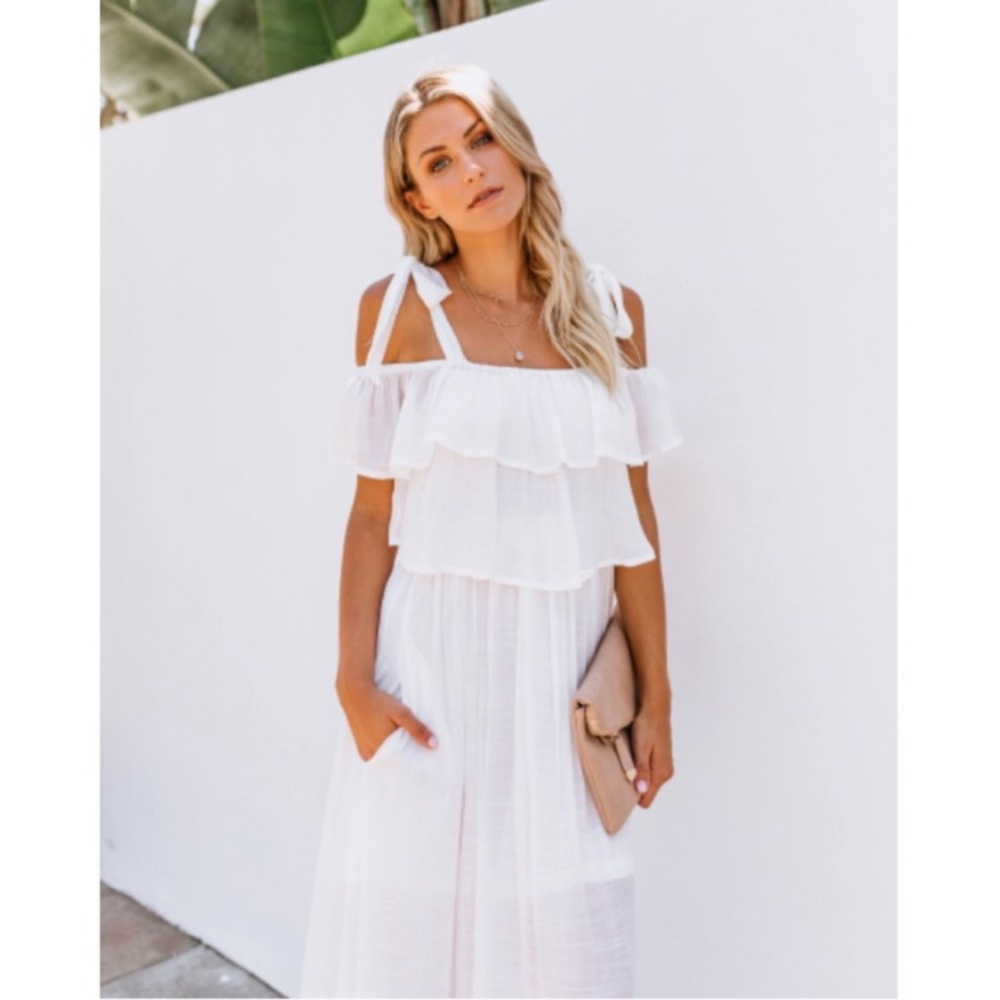 Vici White Prosperity Pocketed Tie Maxi Dress